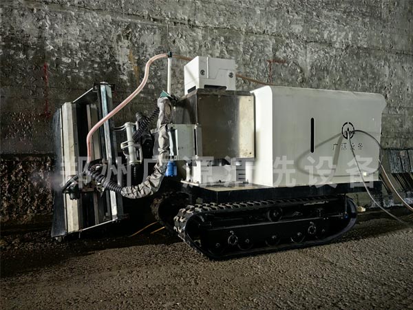高壓水橋梁混凝土破碎設備